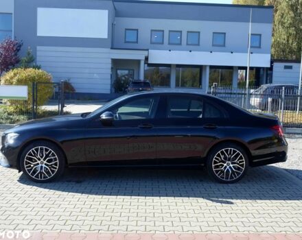 Чорний Мерседес Е-Клас, об'ємом двигуна 2 л та пробігом 31 тис. км за 20999 $, фото 3 на Automoto.ua