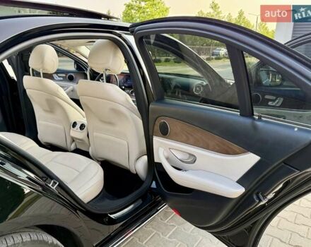 Черный Мерседес Е-Класс, объемом двигателя 2 л и пробегом 113 тыс. км за 33500 $, фото 38 на Automoto.ua