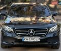 Черный Мерседес Е-Класс, объемом двигателя 2 л и пробегом 200 тыс. км за 27499 $, фото 1 на Automoto.ua