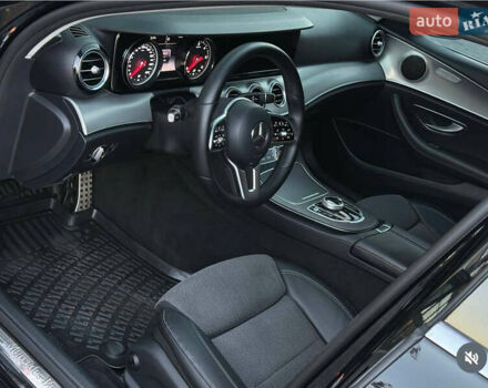 Чорний Мерседес Е-Клас, об'ємом двигуна 1.95 л та пробігом 94 тис. км за 32000 $, фото 11 на Automoto.ua