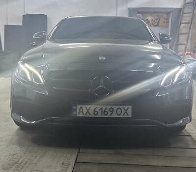 Чорний Мерседес Е-Клас, об'ємом двигуна 1.95 л та пробігом 80 тис. км за 28000 $, фото 15 на Automoto.ua