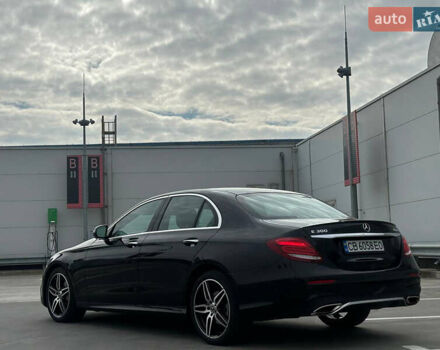 Черный Мерседес Е-Класс, объемом двигателя 2 л и пробегом 87 тыс. км за 32000 $, фото 12 на Automoto.ua