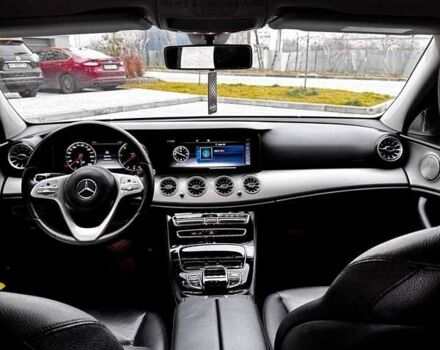 Чорний Мерседес Е-Клас, об'ємом двигуна 2 л та пробігом 405 тис. км за 22800 $, фото 16 на Automoto.ua