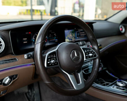 Черный Мерседес Е-Класс, объемом двигателя 1.95 л и пробегом 225 тыс. км за 35500 $, фото 12 на Automoto.ua