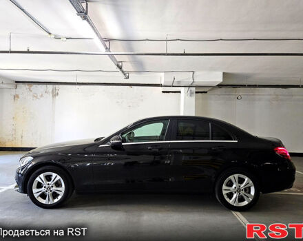 Черный Мерседес Е-Класс, объемом двигателя 2 л и пробегом 180 тыс. км за 26500 $, фото 2 на Automoto.ua
