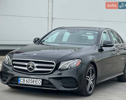 Черный Мерседес Е-Класс, объемом двигателя 2 л и пробегом 87 тыс. км за 32000 $, фото 4 на Automoto.ua