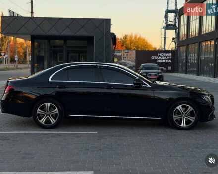 Чорний Мерседес Е-Клас, об'ємом двигуна 1.95 л та пробігом 94 тис. км за 32000 $, фото 6 на Automoto.ua