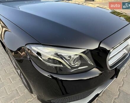 Черный Мерседес Е-Класс, объемом двигателя 2 л и пробегом 113 тыс. км за 33500 $, фото 18 на Automoto.ua