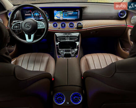 Черный Мерседес Е-Класс, объемом двигателя 1.95 л и пробегом 225 тыс. км за 35500 $, фото 13 на Automoto.ua