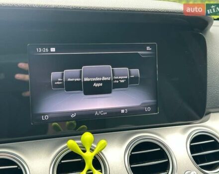 Черный Мерседес Е-Класс, объемом двигателя 1.95 л и пробегом 375 тыс. км за 21899 $, фото 57 на Automoto.ua