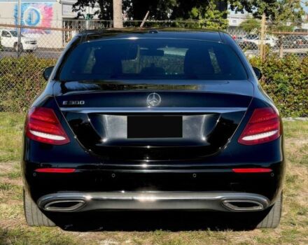 Черный Мерседес Е-Класс, объемом двигателя 2 л и пробегом 59 тыс. км за 6300 $, фото 2 на Automoto.ua