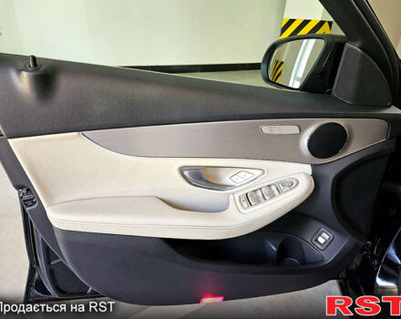 Черный Мерседес Е-Класс, объемом двигателя 2 л и пробегом 180 тыс. км за 26500 $, фото 6 на Automoto.ua