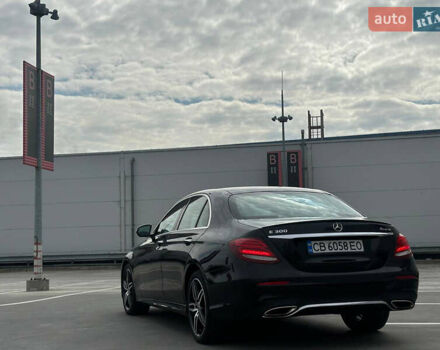 Черный Мерседес Е-Класс, объемом двигателя 2 л и пробегом 87 тыс. км за 32000 $, фото 13 на Automoto.ua