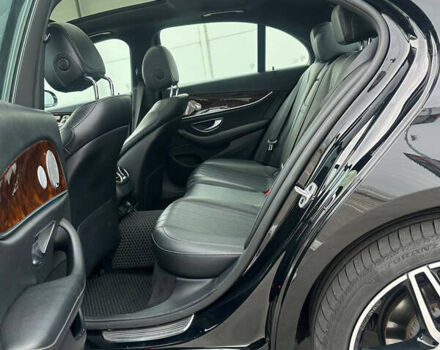 Черный Мерседес Е-Класс, объемом двигателя 2 л и пробегом 87 тыс. км за 32000 $, фото 17 на Automoto.ua