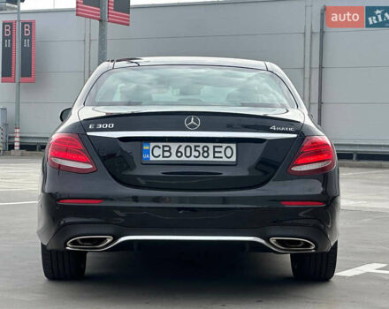 Черный Мерседес Е-Класс, объемом двигателя 2 л и пробегом 87 тыс. км за 32000 $, фото 23 на Automoto.ua