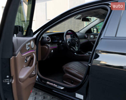 Черный Мерседес Е-Класс, объемом двигателя 1.95 л и пробегом 225 тыс. км за 35500 $, фото 9 на Automoto.ua