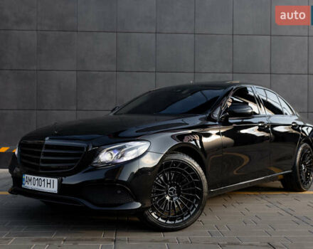Черный Мерседес Е-Класс, объемом двигателя 1.95 л и пробегом 225 тыс. км за 35500 $, фото 2 на Automoto.ua