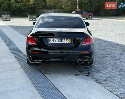 Черный Мерседес Е-Класс, объемом двигателя 2 л и пробегом 227 тыс. км за 27000 $, фото 5 на Automoto.ua