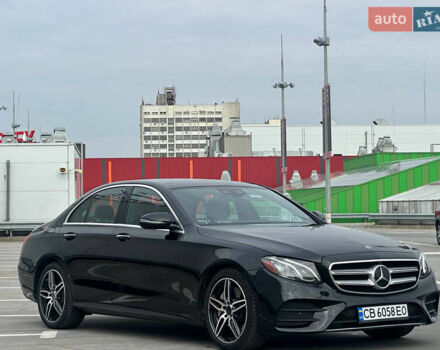 Черный Мерседес Е-Класс, объемом двигателя 2 л и пробегом 87 тыс. км за 32000 $, фото 8 на Automoto.ua