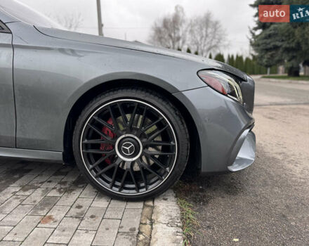 Чорний Мерседес Е-Клас, об'ємом двигуна 3 л та пробігом 139 тис. км за 41000 $, фото 4 на Automoto.ua