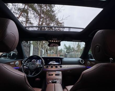 Чорний Мерседес Е-Клас, об'ємом двигуна 3 л та пробігом 62 тис. км за 44900 $, фото 7 на Automoto.ua