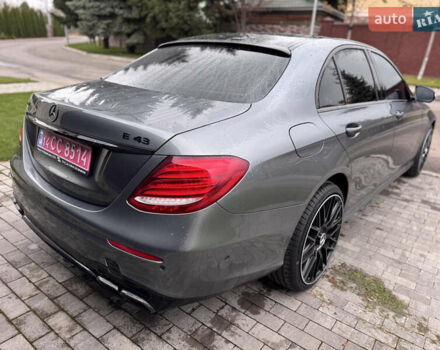 Чорний Мерседес Е-Клас, об'ємом двигуна 3 л та пробігом 139 тис. км за 41000 $, фото 8 на Automoto.ua