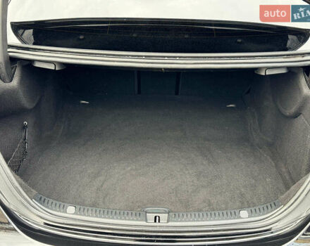 Чорний Мерседес Е-Клас, об'ємом двигуна 2 л та пробігом 230 тис. км за 35640 $, фото 20 на Automoto.ua