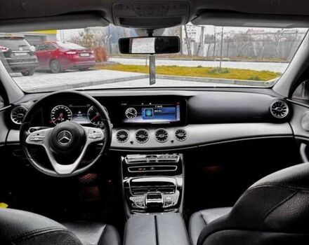 Чорний Мерседес Е-Клас, об'ємом двигуна 2 л та пробігом 405 тис. км за 22800 $, фото 13 на Automoto.ua