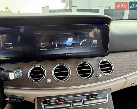 Черный Мерседес Е-Класс, объемом двигателя 2 л и пробегом 113 тыс. км за 33500 $, фото 59 на Automoto.ua