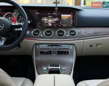 Чорний Мерседес Е-Клас, об'ємом двигуна 3 л та пробігом 152 тис. км за 38000 $, фото 58 на Automoto.ua