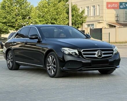 Черный Мерседес Е-Класс, объемом двигателя 2 л и пробегом 113 тыс. км за 33500 $, фото 8 на Automoto.ua