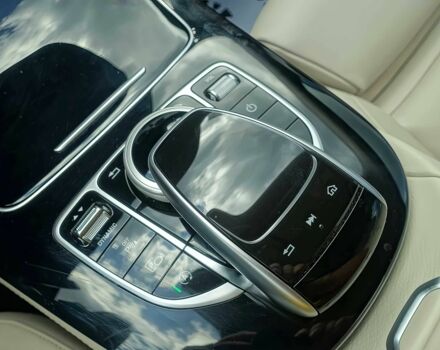 Чорний Мерседес Е-Клас, об'ємом двигуна 2 л та пробігом 31 тис. км за 20999 $, фото 10 на Automoto.ua