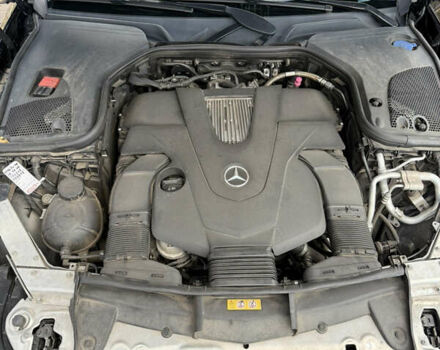 Чорний Мерседес Е-Клас, об'ємом двигуна 3 л та пробігом 154 тис. км за 40500 $, фото 28 на Automoto.ua