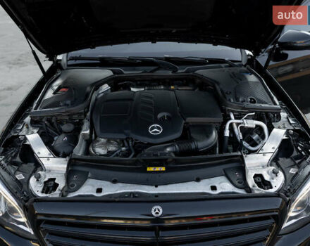 Черный Мерседес Е-Класс, объемом двигателя 1.95 л и пробегом 225 тыс. км за 35500 $, фото 17 на Automoto.ua