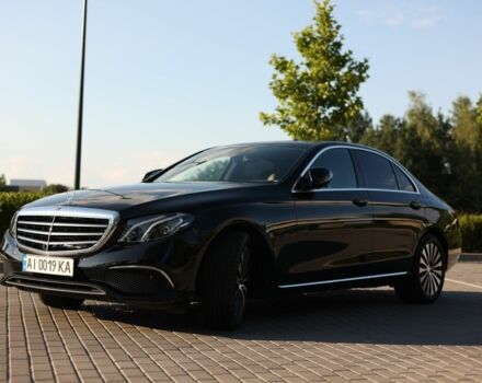 Чорний Мерседес Е-Клас, об'ємом двигуна 3 л та пробігом 62 тис. км за 44900 $, фото 2 на Automoto.ua