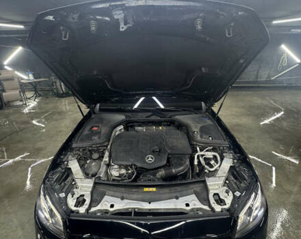 Чорний Мерседес Е-Клас, об'ємом двигуна 1.95 л та пробігом 80 тис. км за 28000 $, фото 2 на Automoto.ua