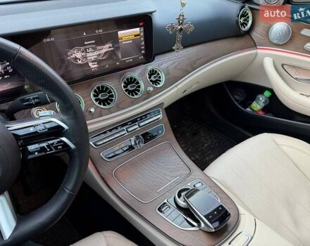 Чорний Мерседес Е-Клас, об'ємом двигуна 3 л та пробігом 152 тис. км за 38000 $, фото 68 на Automoto.ua