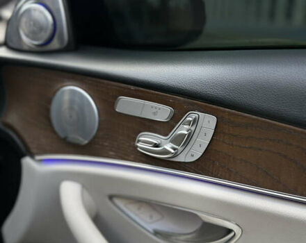 Чорний Мерседес Е-Клас, об'ємом двигуна 3 л та пробігом 154 тис. км за 40500 $, фото 26 на Automoto.ua