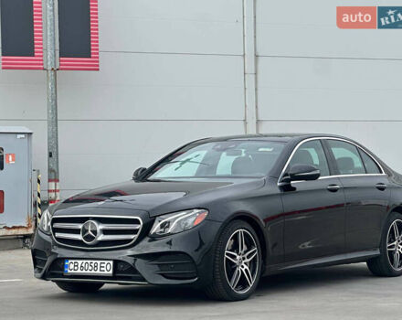 Черный Мерседес Е-Класс, объемом двигателя 2 л и пробегом 87 тыс. км за 32000 $, фото 3 на Automoto.ua