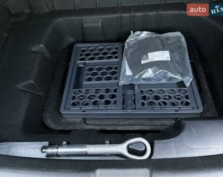 Чорний Мерседес Е-Клас, об'ємом двигуна 1.6 л та пробігом 106 тис. км за 35000 $, фото 36 на Automoto.ua