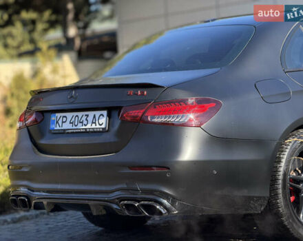 Черный Мерседес Е-Класс, объемом двигателя 3 л и пробегом 95 тыс. км за 44000 $, фото 14 на Automoto.ua