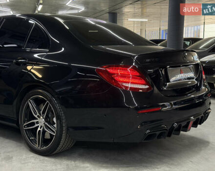 Черный Мерседес Е-Класс, объемом двигателя 3 л и пробегом 113 тыс. км за 38900 $, фото 12 на Automoto.ua