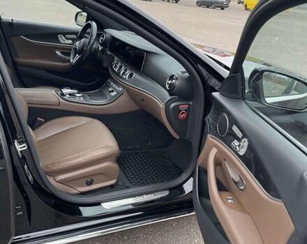 Чорний Мерседес Е-Клас, об'ємом двигуна 1.99 л та пробігом 64 тис. км за 34500 $, фото 5 на Automoto.ua