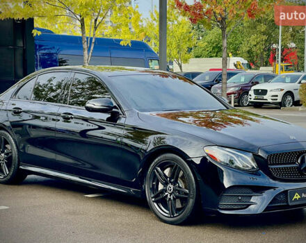 Черный Мерседес Е-Класс, объемом двигателя 1.99 л и пробегом 95 тыс. км за 31700 $, фото 4 на Automoto.ua