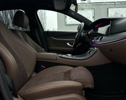 Чорний Мерседес Е-Клас, об'ємом двигуна 2 л та пробігом 67 тис. км за 39000 $, фото 25 на Automoto.ua