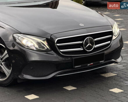 Чорний Мерседес Е-Клас, об'ємом двигуна 2 л та пробігом 204 тис. км за 31500 $, фото 12 на Automoto.ua