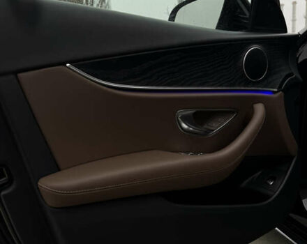 Чорний Мерседес Е-Клас, об'ємом двигуна 2 л та пробігом 67 тис. км за 39000 $, фото 18 на Automoto.ua