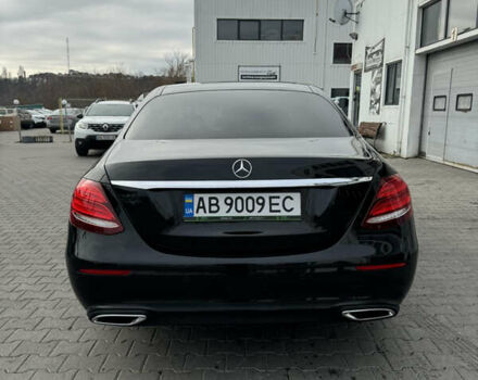 Чорний Мерседес Е-Клас, об'ємом двигуна 1.95 л та пробігом 215 тис. км за 29999 $, фото 4 на Automoto.ua