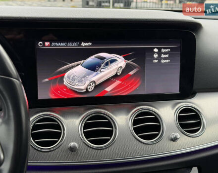 Чорний Мерседес Е-Клас, об'ємом двигуна 2 л та пробігом 204 тис. км за 31500 $, фото 56 на Automoto.ua