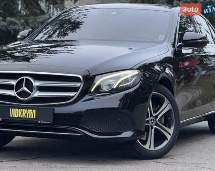 Черный Мерседес Е-Класс, объемом двигателя 1.95 л и пробегом 109 тыс. км за 32900 $, фото 2 на Automoto.ua